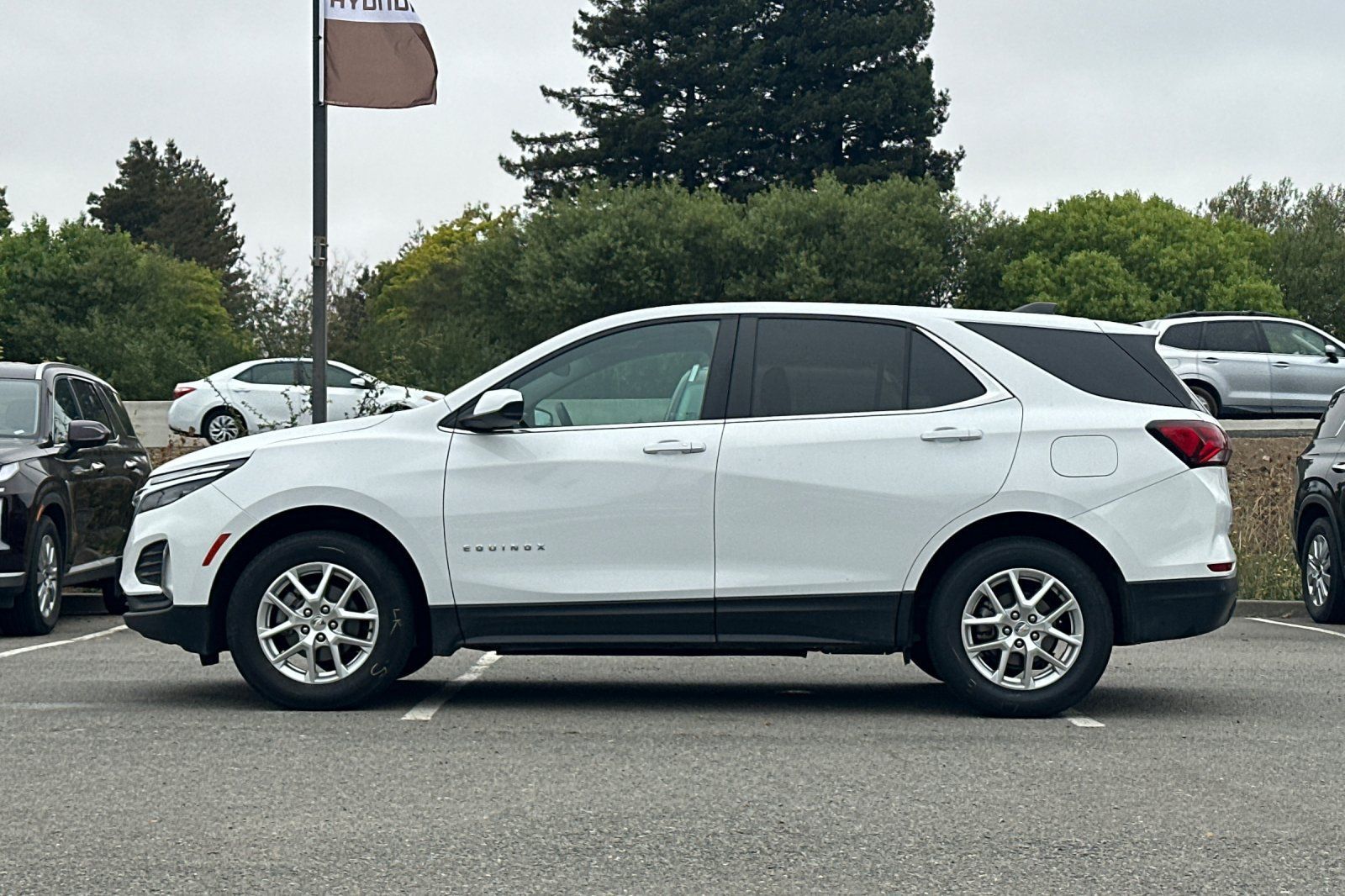 Used 2024 Chevrolet Equinox LT AWD/4WD image 7