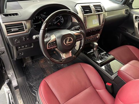 Used 2020 Lexus GX 460 Premium w/ Premium Package image 16