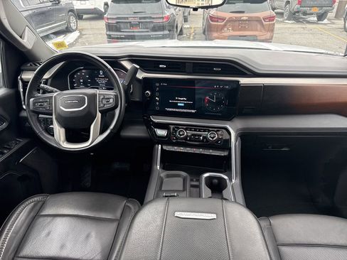 Used 2024 GMC Sierra 3500 Denali w/ Denali Reserve Package image 12