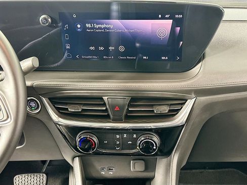 Used 2024 Buick Encore GX Sport Touring image 36