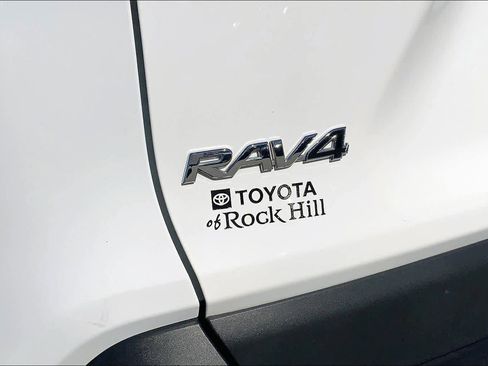 Used 2024 Toyota RAV4 LE image 32