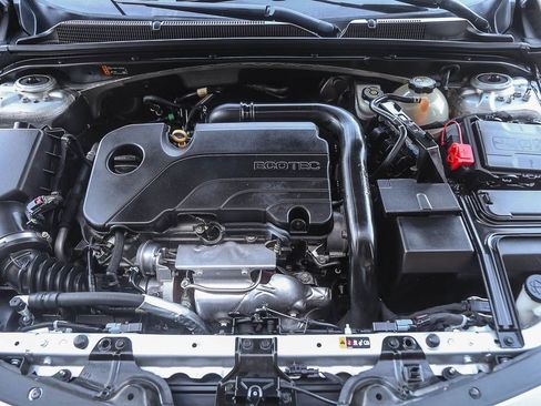 Used 2021 Chevrolet Malibu LT FWD image 26