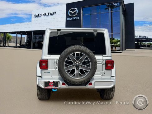 Used 2024 Jeep Wrangler High Altitude AWD/4WD image 7
