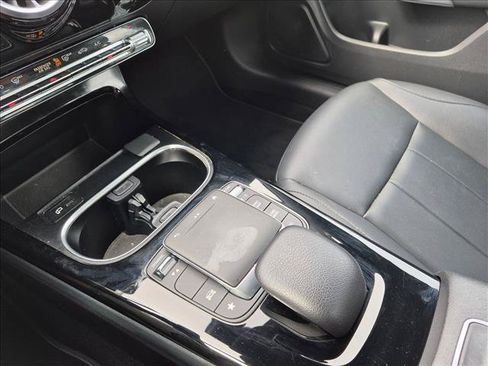 Certified 2022 Mercedes-Benz CLA 250 image 11