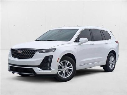 New 2025 Cadillac XT6 Luxury