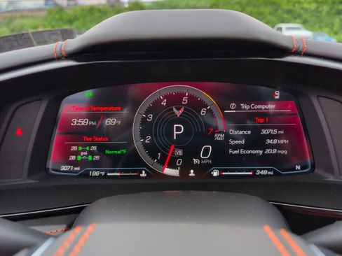 Used 2025 Chevrolet Corvette Stingray Premium Conv image 11