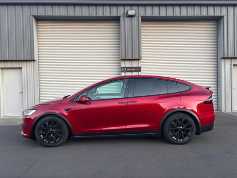 Used 2023 Tesla Model X AWD/4WD image 3