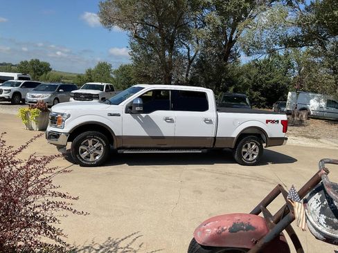 Used 2019 Ford F150 Lariat AWD/4WD image 6
