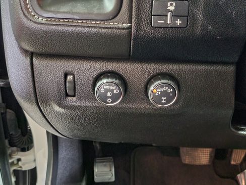 Used 2020 GMC Canyon Denali AWD/4WD image 21
