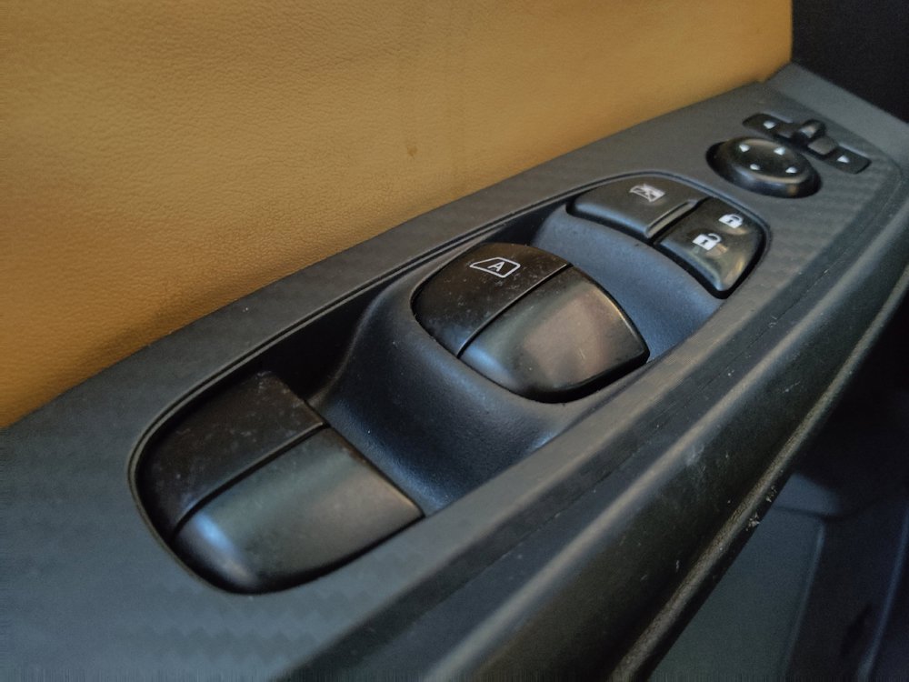 Used 2024 Nissan Sentra SV w/ SV Premium Package FWD image 27