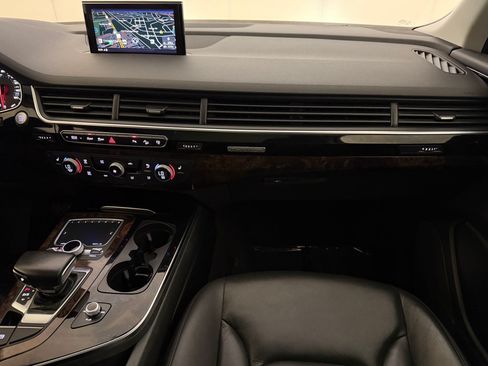 Used 2017 Audi Q7 3.0T Premium AWD/4WD image 30
