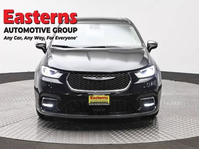 Used 2023 Chrysler Pacifica Limited