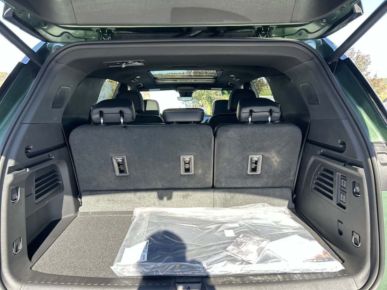 New 2027 Chevrolet Traverse High Country w/ LPO, Floor Liner Package AWD/4WD image 19