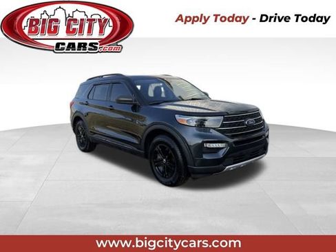 Used 2022 Ford Explorer XLT w/ Equipment Group 202A AWD/4WD image 1