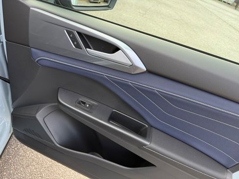 New 2026 Volkswagen Taos SEL image 31