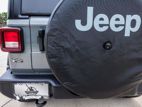 Used 2022 Jeep Wrangler Unlimited Sport AWD/4WD image 38