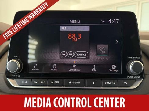Used 2023 Nissan Rogue SV AWD/4WD image 12