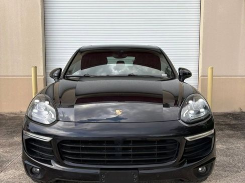 Used 2016 Porsche Cayenne AWD/4WD image 5