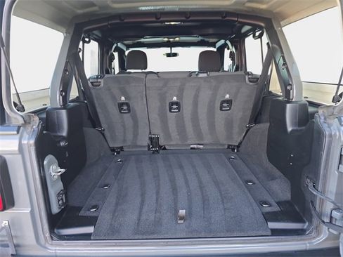 Used 2021 Jeep Wrangler Unlimited Willys image 14
