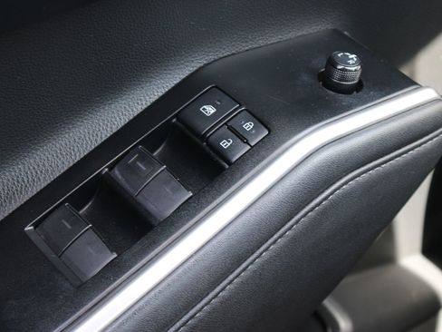 Used 2022 Toyota Highlander XSE FWD image 22