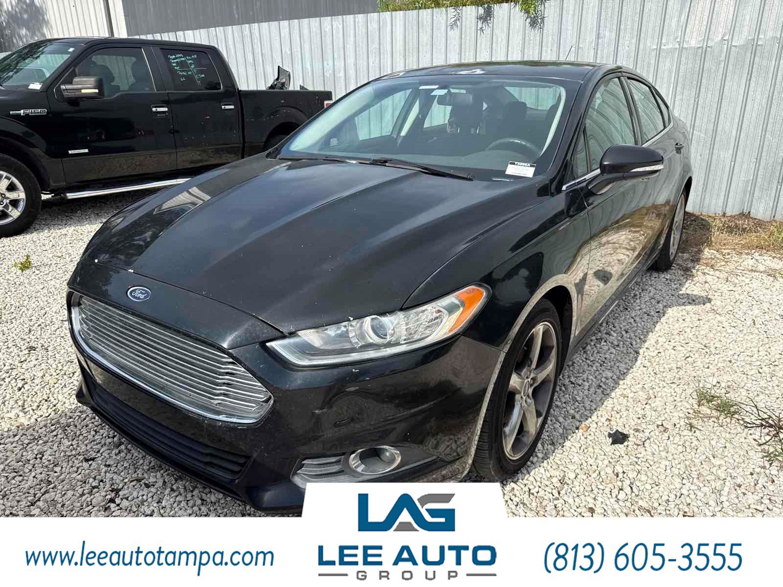 Used 2014 Ford Fusion SE w/ Equipment Group 201A FWD image 2