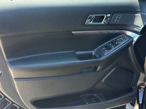 Used 2019 Ford Explorer 4WD Police Interceptor image 9