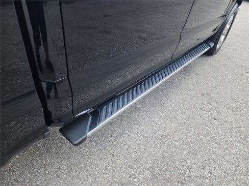 Used 2018 Ford F150 XLT w/ Equipment Group 302A Luxury image 24