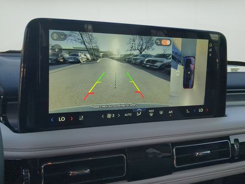 New 2026 Lincoln Aviator AWD image 16
