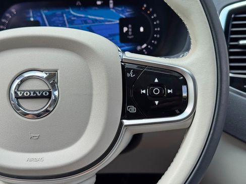 Used 2025 Volvo XC90 B6 Plus AWD/4WD image 23
