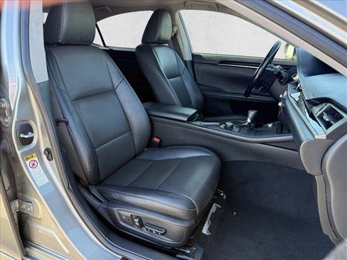 Used 2018 Lexus ES 350 w/ Accessory Package FWD image 13
