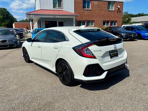 Used 2019 Honda Civic EX image 6