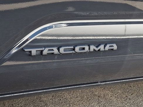 Used 2026 Toyota Tacoma SR5 image 4