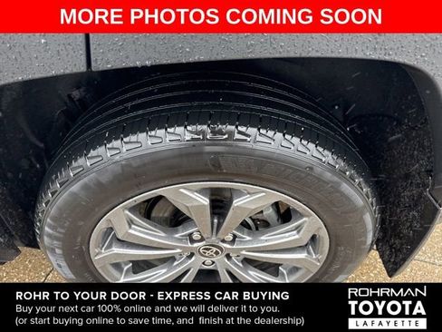 Used 2022 Toyota RAV4 Limited image 5