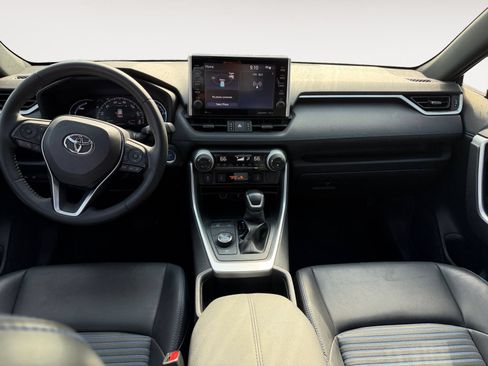 Used 2022 Toyota RAV4 XSE w/ XSE Grade Weather Package AWD/4WD image 10