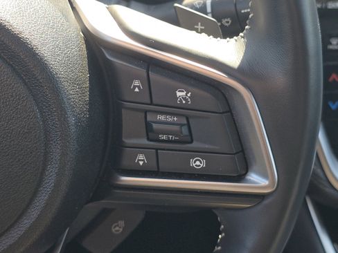 Used 2025 Subaru Outback Touring XT AWD/4WD image 32