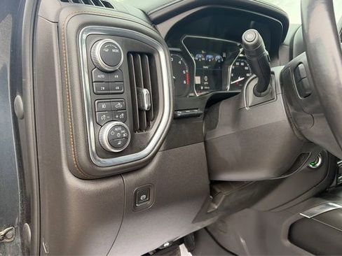 Used 2021 GMC Sierra 1500 AT4 w/ AT4 Premium Package image 17