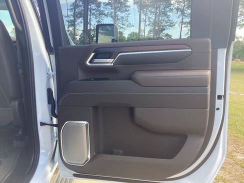New 2026 GMC Sierra 2500 Denali w/ Denali Reserve Package AWD/4WD image 23