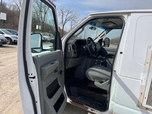 Used 2013 Ford E-250 and Econoline 250 RWD image 13
