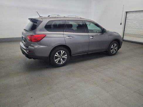 Used 2017 Nissan Pathfinder SV w/ SV Cold Weather Package AWD/4WD image 10