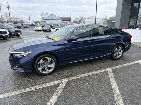 Used 2018 Honda Accord EX image 2