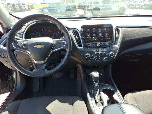 Used 2023 Chevrolet Malibu LT image 14