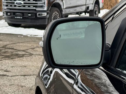 Used 2020 Ford Edge SEL w/ Convenience Package image 32