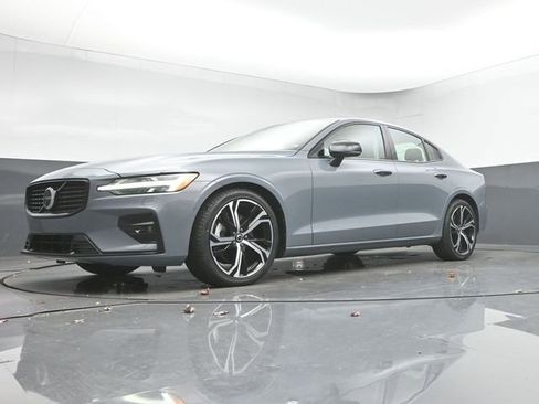 Used 2024 Volvo S60 B5 Ultimate AWD/4WD image 39