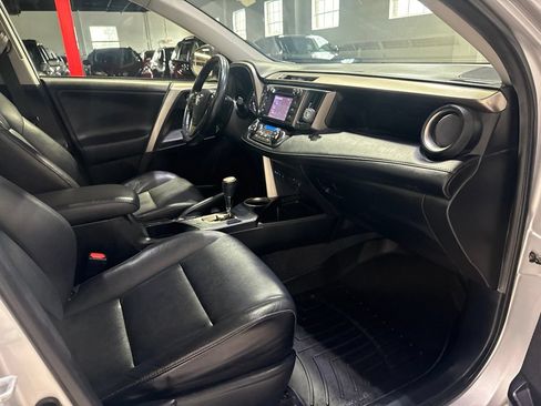 Used 2013 Toyota RAV4 Limited FWD image 39