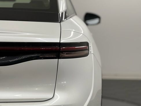 Used 2023 Toyota Crown XLE image 7