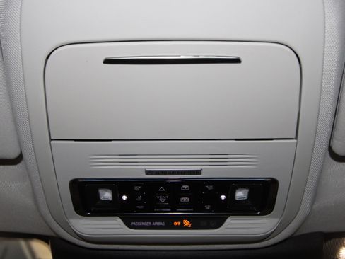 New 2026 Lincoln Navigator Reserve AWD/4WD image 17