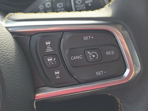 Used 2024 Jeep Wrangler Unlimited Sahara w/ Technology Group image 11