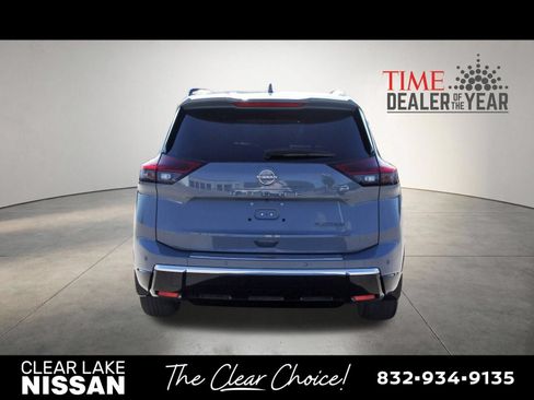 Certified 2024 Nissan Rogue Platinum w/ Platinum Premium Package FWD image 6