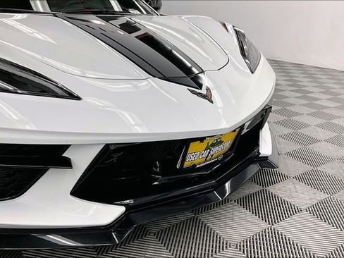 Used 2024 Chevrolet Corvette Stingray Preferred Cpe w/ Z51 Performance Package RWD image 30
