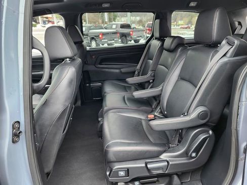 Used 2023 Honda Odyssey Sport image 13